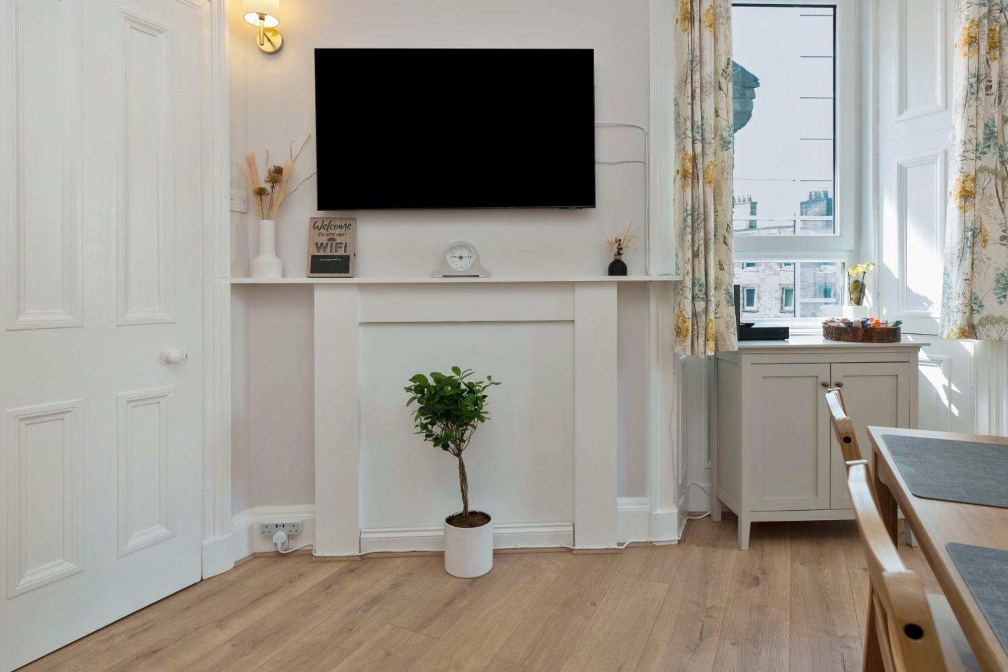 Lovely Haymarket - Apartment *